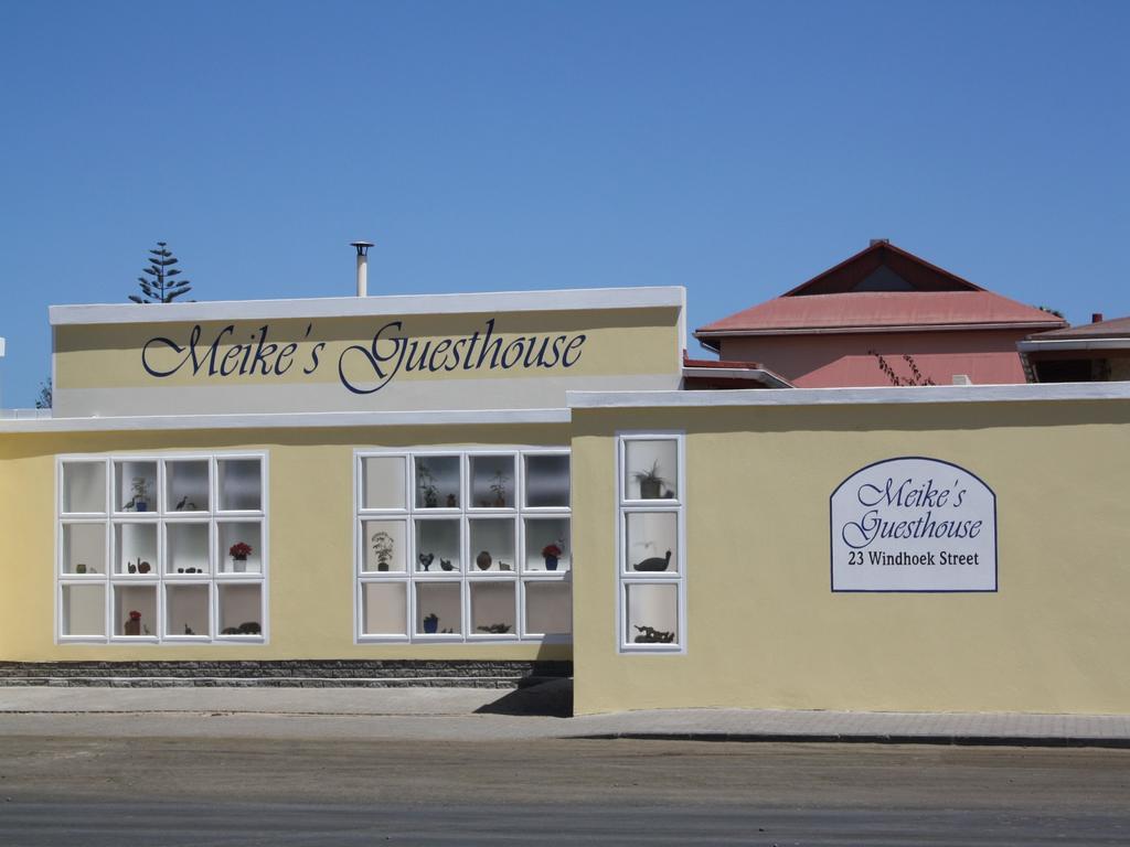 Meike'S Guesthouse Суакопмунд Екстериор снимка